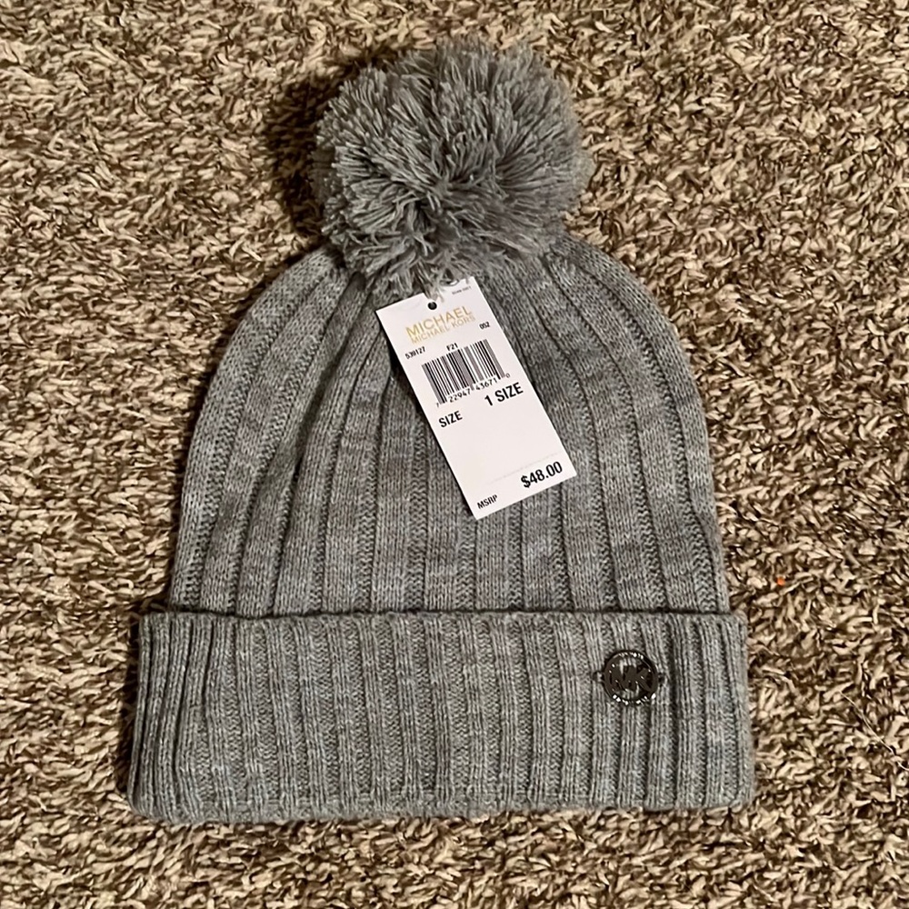 Micheal Kors hat